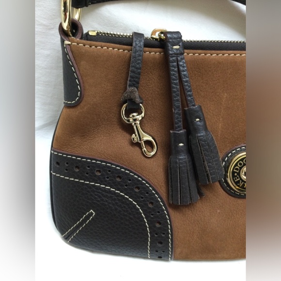 NWOT Dooney & Bourke shoulder purse. Light brown suede - Picture 10 of 16